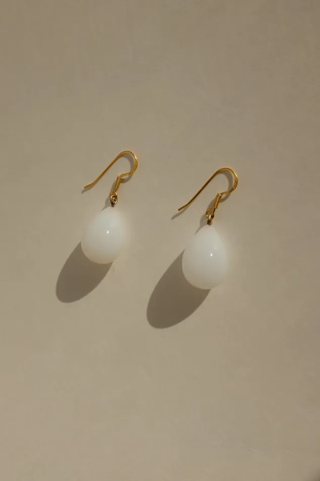 Earrings DROP WHITE GLASS VINTAGE EARRINGS collectionno2
