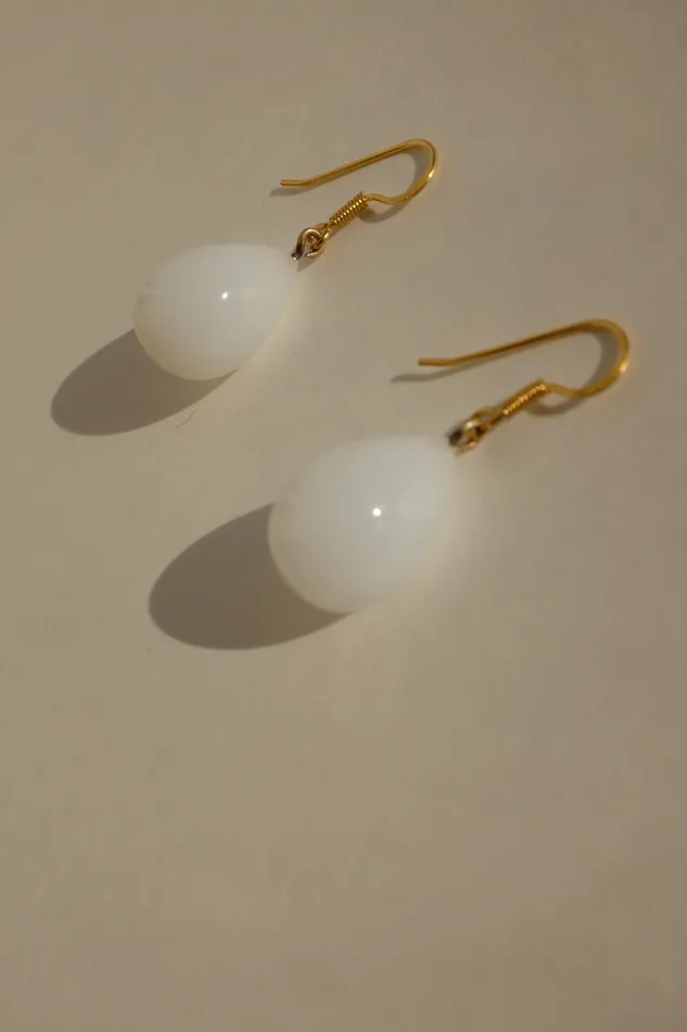 Earrings DROP WHITE GLASS VINTAGE EARRINGS collectionno2