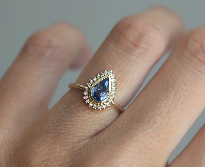Capucinne Rings Blue Sapphire Diamond Ring Set
