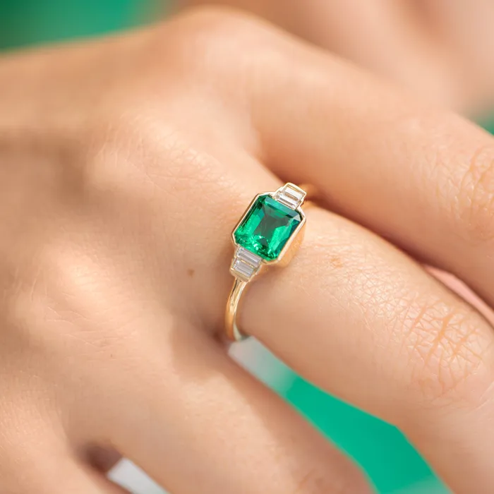ARTEMER Rings Art Deco Emerald Engagement Ring with Baguette Diamonds