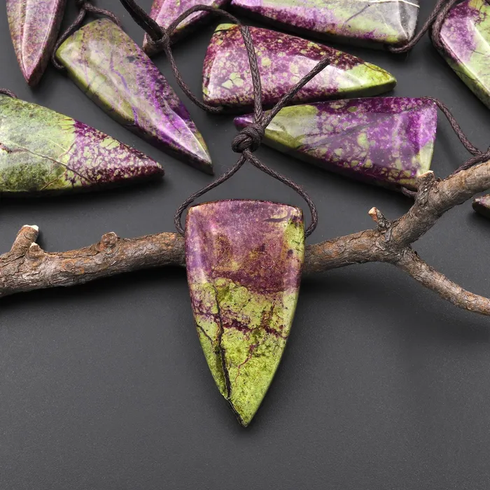 Intrinsic Trading Necklaces Natural Atlantisite Stichtite Triangle Dagger Pendant Side Drilled Gemstone